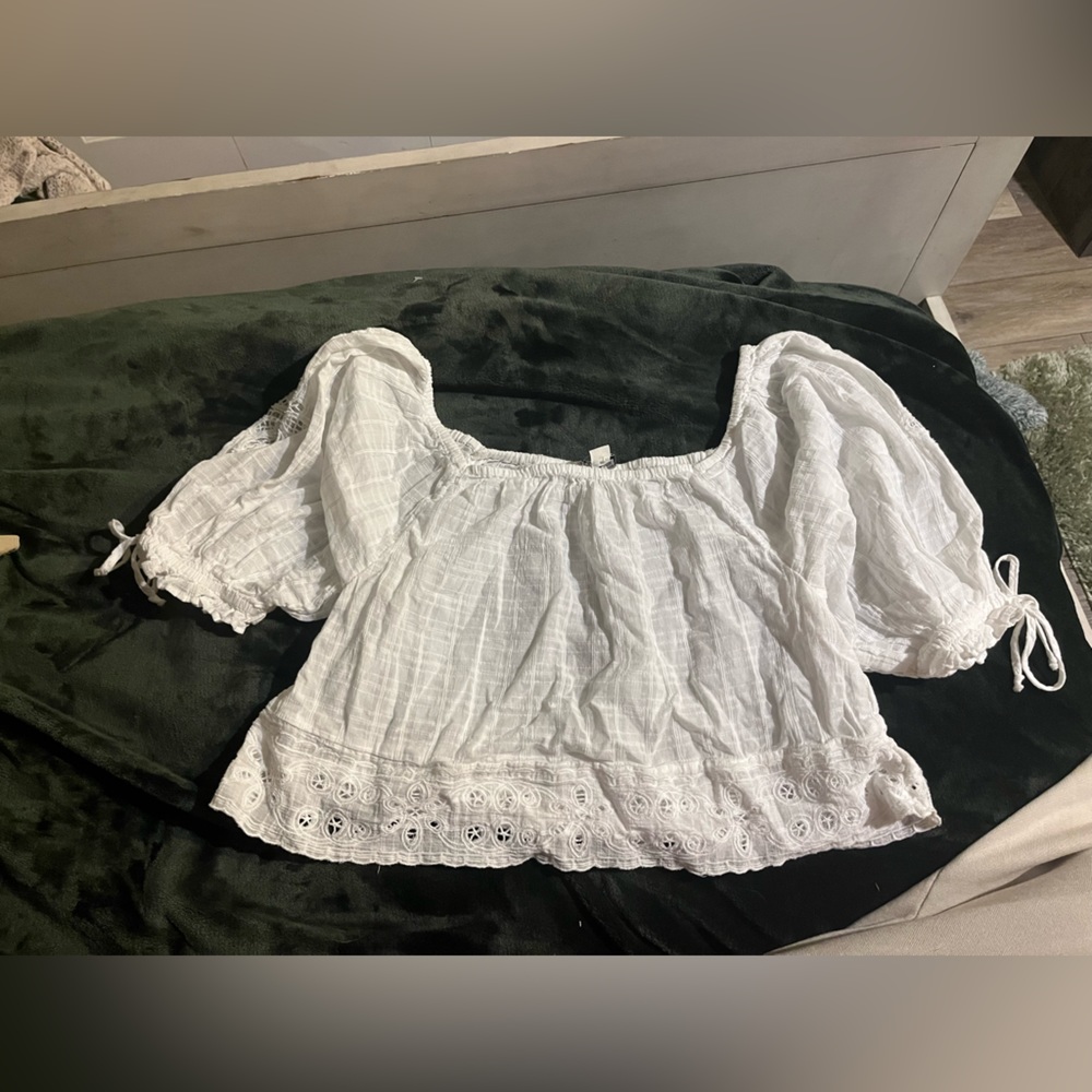 New Square Neck Crop Blouse